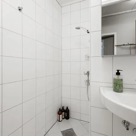 New Spacious & Cozy Hideaway With Location شقة برغن